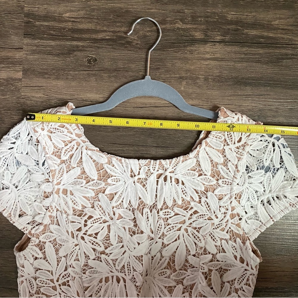 Lulus women’s white lace midi dress size S - Picture 9 of 12